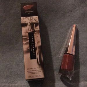 Fenty Beauty ‘Stunna Lip Paint’ “ Uncuffed” #03